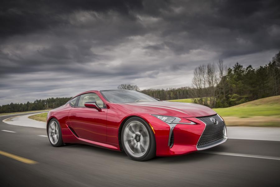  Lexus LC500 2016 года  (фото 1 из 74)